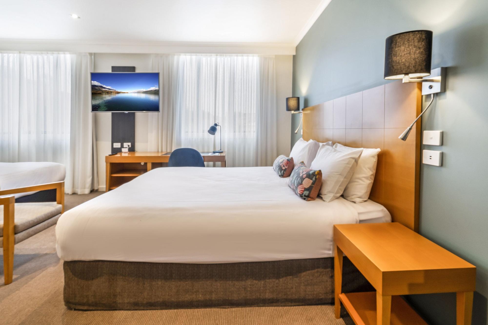 Gateway Hotel By Nightcap Plus Девънпорт Екстериор снимка